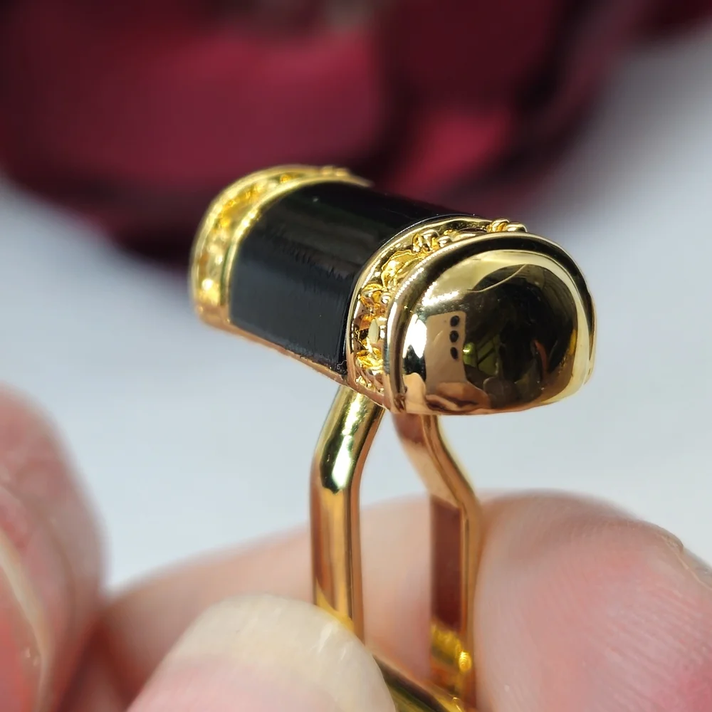 Gold Plated Black Cylinder Cuff Links Designer High End Cuff Links